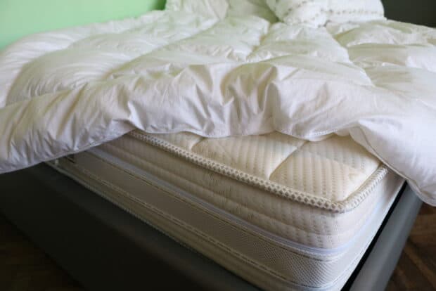hybrid mattresses pros cons